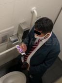 Tough Kelly Man Long Masturbation ♪ in the Toilet