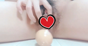 [Uncensored] A hairy girl with a big clitoris gives birth to an egg while making a vulgar sound. Please look deep into the spread with love juice dripping from the estrus female hole that is ready for breeding.