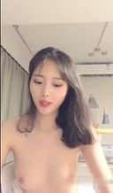 [Live chat] Super cute beauty like a model masturbation live streaming! !!