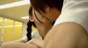 【Beautiful Girl】Gonzo shooting of a girl in uniform braids in the classroom