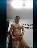 Get an erection with real video chat! !! 24-year-old former fighter with fair skin streaks of abs bakibaki. Vol.1