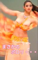 ダンスコンテストでまさかのポロリ・・　美人Gカップダンサーが、観客に見られながらも踊りつづける( ;∀;)