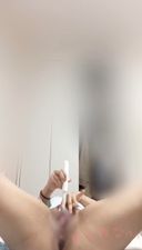 18-year-old Erena's electric toothbrush squirting masturbation, Erena's squirting is quite rare and I (/ω\) wiped it 3 times