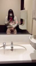 18 years old. I couldn't stand it and masturbated in the toilet× I carried around a with 3 videos (/ω\).