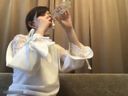 Busty married woman cheating at home while her husband is on a business trip, drinking chuhai and public masturbation and panting