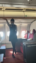 【限定特典】 中国の有名航空会社のCAが機内トイレでオナして帰りにセフレに犯される様子