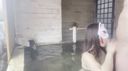(Individual shooting) I came with a saffle on a hot spring trip!