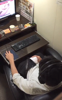 (Personal photo) A salaryman in his 20s came to the store. Do you skip work and masturbate at Necafe?!