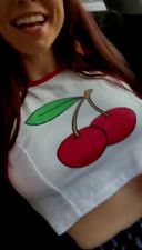 艶やか美巨乳お姉さんがかわいいTシャツを半脱ぎしながら濡れ濡れオマンコを手マンでオナニー