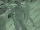 우리는 적외선 카메라로 다이빙과 경쟁적인 수영 선수를 보았습니다! 파트16