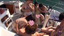【3P・乱交】海の上で美女達と汗だく乱交パーティー！！純白の水着美女のキツキツマンコに極太チンポを生挿入！！