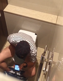 [Complete version] A handsome college student during summer vacation masturbated in the toilet of a pachi shop! !!