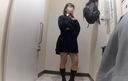 個人撮影：トイレで私服に着替える制服美女を隠し撮り