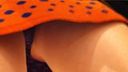 모자를 쓴 미녀를 몰래 촬영하고 의류 숍 점원의 가슴 칠라 & 브라치라 & 펀치 라 ★ 마텔 같은 모습!