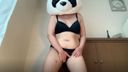 Mature woman ☆ Erotic panda who masturbates at the entrance!