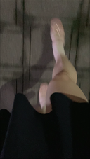 【Leg fetish】I walked on the road at night with a pounding flare mini. [Mini skirt]