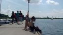 Are you primitive people!? No, even primitive people will hide their with leaves (laughs) An amazing video of two naked beauties walking around the wharf and the city without shame! !!