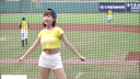 おっぱい揺れまくり★台湾の美人チアガール！台湾野球の女神はへそ出し胸揺れです！