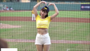 Beautiful Taiwanese cheergirl with ★ swaying! The goddess of Taiwanese baseball is a belly button and chest shaking!