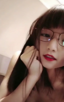 [Uncensored / amateur] Cute glasses girl's is super super do-up ♪ [Personal shooting]