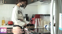 【無修正】超美人の香港人ガールフレンドとの日常を記録。パンツとTシャツでキッチンに立つ彼女。食事のあとはベッドに移動してイチャイチャしながら、生ハメして中出しフィニッシュ！