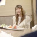 【個人撮影】スレンダー美乳ロリカワ美少女のパパ活動画が流出！