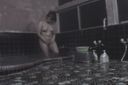 【個人撮影】大浴場でフェラチオ。しかも女風呂！？