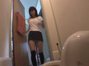 [Amateur / Individual shooting] AD masturbating in the Japanese-style toilet of a TV station