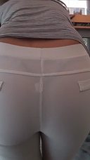 [Vertical video for smartphone] whip whip transparent white bread butt