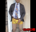 [Personal shooting] Dandy married non-kedeb chubby Lehman uncle in a suit and masturbate! Shoot thick semen at the camera!