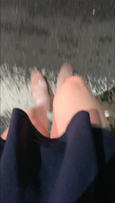 【脚フェチ】夜の横断歩道をドキドキのフレアミニで渡ってみた。【ミニスカート】