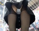 [Secret in the skirt] ☆ Working woman's erotic black pantyhose + beautiful breasts kneading !!