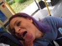 [Exposure Club] Erotic girlfriend who deliciously squeezes her boyfriend's meat stick on a running train and swallows semen [Video]
