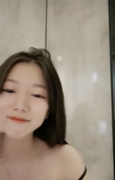 19-year-old small breasts big ass beautiful girl sex live broadcast (uncensored)