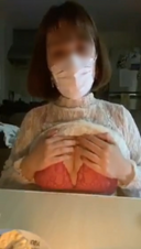 A beautiful older sister shows off her big breasts on the stream, and the excitement does not stop and she cums with masturbation!