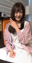 (Uncensored) Super recommended! S-class slender beauty Futaba-chan 20 years old smiling and accepting semen with a smile
