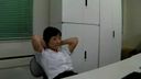 A group covert camera in which a male employee conspired to take a panchira video under the desk of a beautiful office lady 4 SNS-469