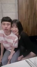 Wow! As expected, it is an erotic powerhouse! !! Soft sex videos ♪ of two Korean couples flirting and knocking each other are both cute, but the slender girl in black clothes, very best (* '∀' *) I want to suck on the thighs www