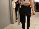 [Exposure Club] Sexy long leg beautiful leg beauty girlfriend with spats that during a shopping date and blow her boyfriend's big in the fitting room and strangle [Video]