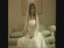 洩露的視頻！！　穿著婚紗沉迷於手淫的新娘！ ！！　第2部分