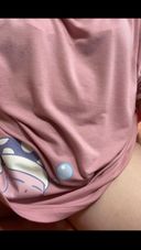 [Uncensored vertical video] Masturbation using an electric vibrator and a vibrator