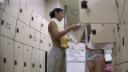 [獎金澡堂視頻]業餘女人穿衣場景裸體！ &公共浴室和更衣室太危險了！ ！！