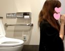 【개인 촬영】유부녀 미나미 23세 공중 화장실