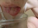 [Reward for M man] Queen's spit drink [lip / mouth / tongue fetish]