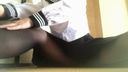 【Panchira Angle】Comparing stretching in a sailor suit (black pantyhose) and underwear: sailor suit (selfie)
