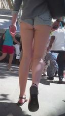 Hami ass ultra short hot pants exposed doerotic woman