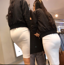 아름다운 엉덩이를 과시하는 Taiska 자매