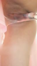 실크 시스루 격렬한 란제리를 입고 나타난 여신이 촉촉한 덩굴 음부를 출입하는 투명 바이브를 내놓는 스마트폰을 사용한 셀카 작품!