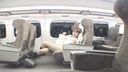 【野外露出】新幹線で激ヤバ露出！真っ裸で車内を走り、オナニーまでしちゃうドヘンタイギャル！絶対他の乗客に見られてる！！