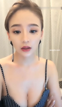 [Uncensored] Reader model transcendent beauty live delivers masturbation in Kupa in frustration ww Face barre prevention mask but beautiful woman aura moro barre ( * '艸')